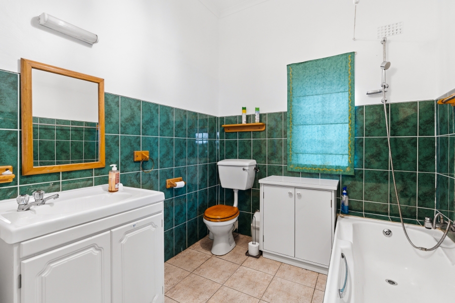 5 Bedroom Property for Sale in Pinelands Western Cape